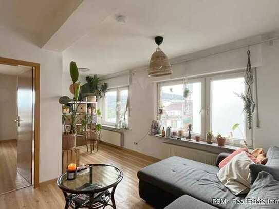 Charmante 3 Zimmer Wohnung mit Einbauküche und Balkon mit Fernblick