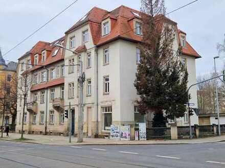 voll vermietetes Mehrfamilienhaus (12x Wohnung, 7x Stellplatz) mit 792 m² Wohnfläche, 01159 Dresden