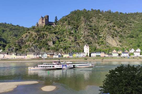 Schöne 5-Zimmer-DG-Wohnung mit Terrasse und EBK in Sankt Goar