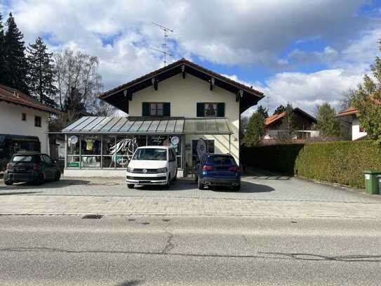 Wohn- und Geschäftshaus mit zusätzlichem Bauplatz für ein Zweifamilienhaus