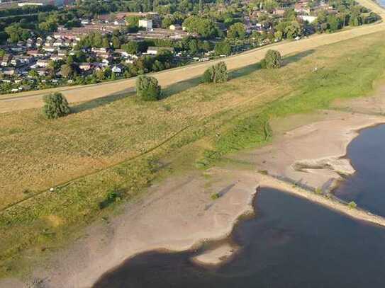 Exklusives Baugrundstück in Duisburg Beeckerwerth – Direkt am Rhein mit Rheinblick