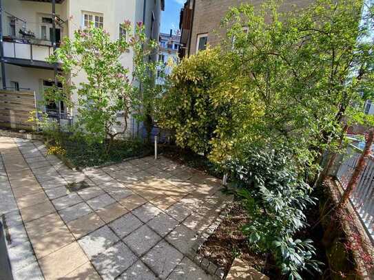 Attraktive 2-Zimmerwohnung mit großzügiger grüner Terrasse in Stuttgart-West