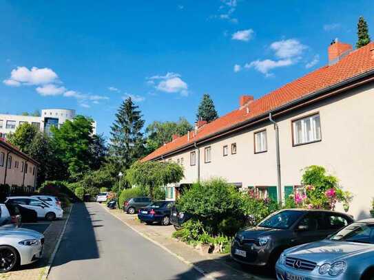 Solide Kapitalanlage! Vermietete Wohneinheit mit Garten und Stellplatz