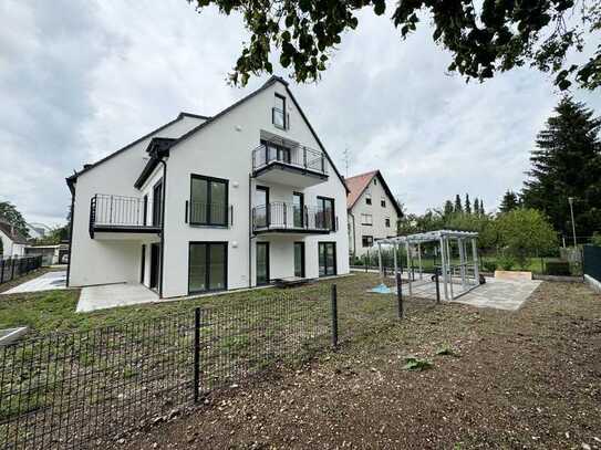 IN KÜRZE EINZUG !! Traumhafte Dachgeschoß-Studiowohnung mit Blick ins Grüne