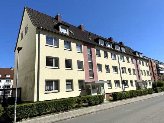 Komplett modernisierte 3-Zimmer-Wohnung mit gehobener Innenausstattung und Einbauküche in Lübeck