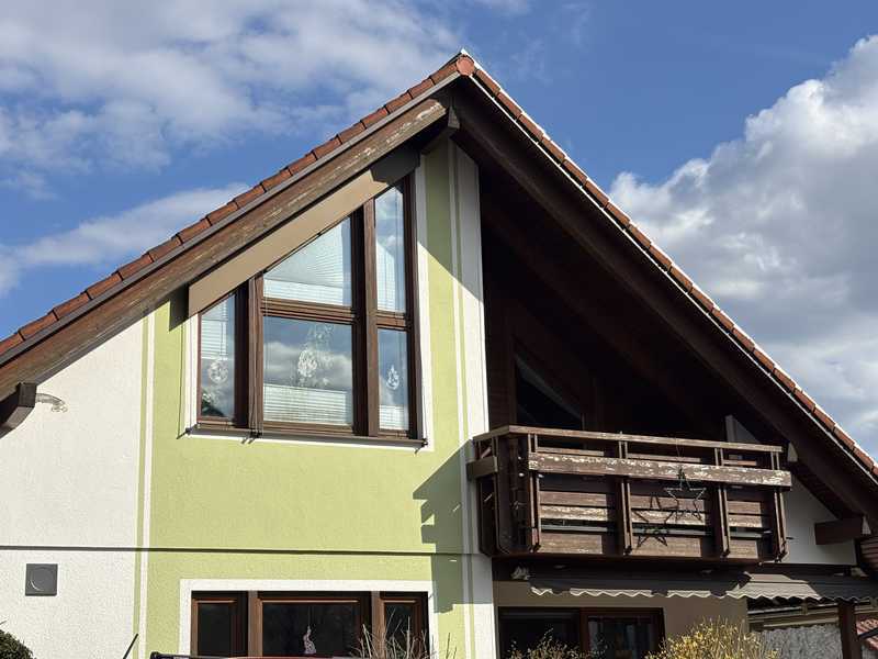                                                               M&ouml;blierte 2-Zimmer Dachgeschosswohnung mit Balkon in Schwabhausen                                                       in Schwabhausen (Dachau)