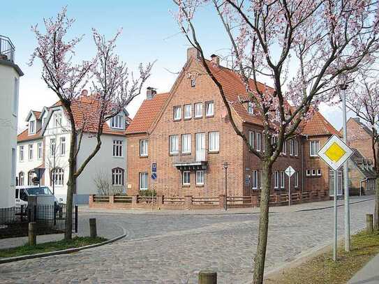 Charmantes Wohn-/Geschäftshaus mit Ausbaupotenzial nahe dem Ostseebad Boltenhagen