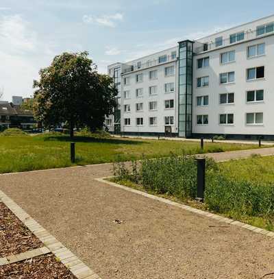 Erstbezug im Neubau: Geräumige 3-Zimmerwohnung mit Balkon.