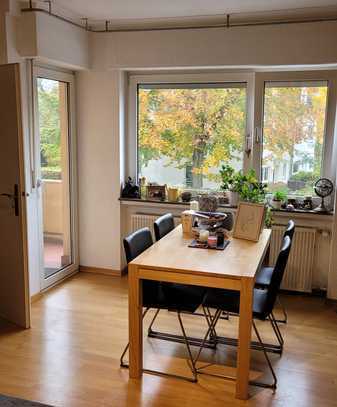 Moderne 1 Zi WHG mit Balkon und EBK