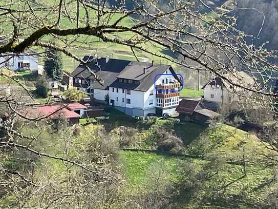 DG-Wohnung für Individualisten mit großem Balkon und EBK in Häg-Ehrsberg