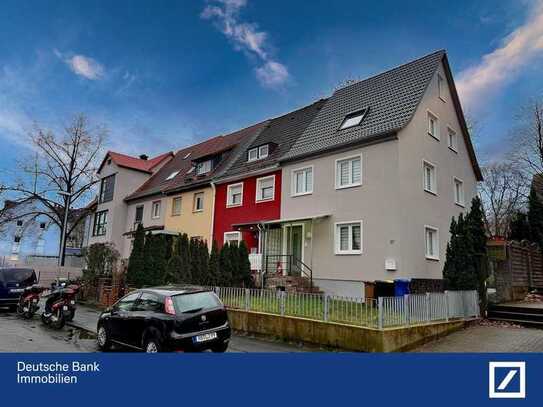 Top Substanz trifft auf beste Lage! Reihenmittelhaus mit geringen Unterhaltskosten!