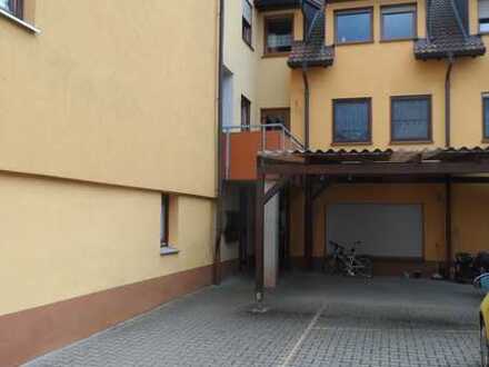 Schöne, geräumige ein Zimmer Wohnung in Fürth (Kreis), Großhabersdorf