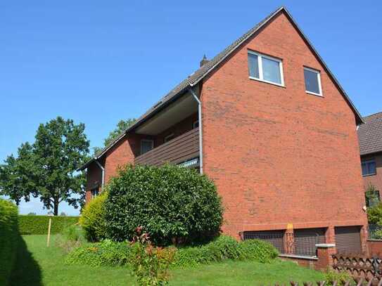 Freundliche und gepflegte 4-Raum-Wohnung mit EBK in Garbsen / OT Stelingen