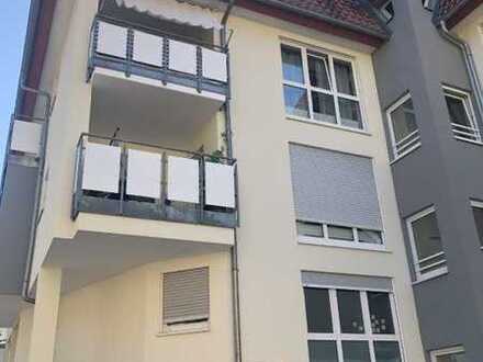 Geschmackvolle 3-Raum-Wohnung mit Balkon und Einbauküche in Ludwigsburg