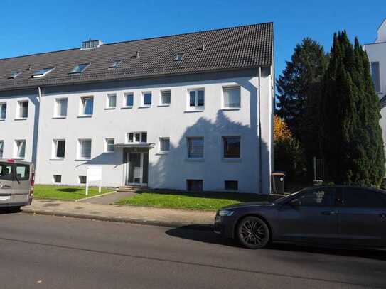 Gemütliche 2-Zimmer Dachgeschosswohnung in zentraler Lage!