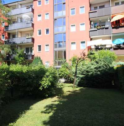 Bezugsfreie 1-Zimmer-Wohnung mit Balkon (Erstbezug nach Sanierung) in bester Lage von Berlin-Spandau