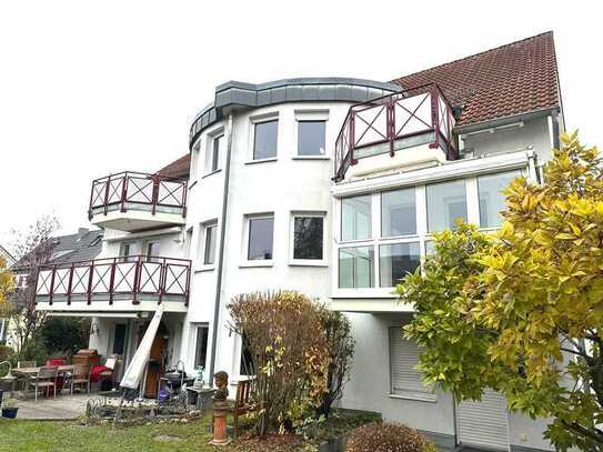 Ein Wohntraum ist diese 5 1/2 Zimmerwohnung m. Wintergarten und 2 Balkonen in erstklassiger Lage