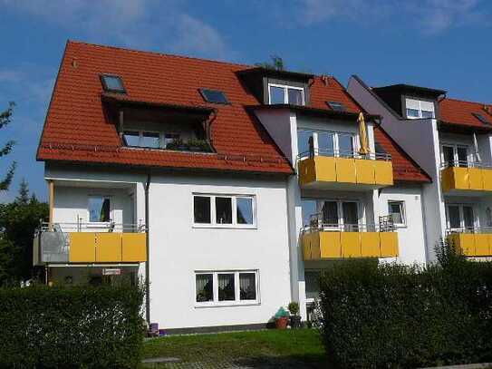 +++Neu-Ulm/Pfuhl, 
3,5-Zi.-Maisonette-ETW, 
ca. 93 m² Wfl., TG-Stellplatz
und oberird. Stellplatz