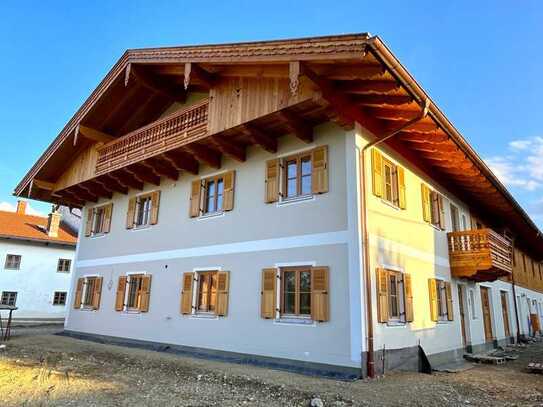 Für Familie oder Arbeiten & Wohnen ... Viel Platz im neuen Zuhause mit Garten!