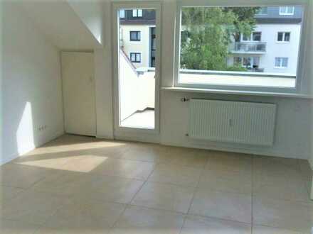 Gemütliche und gepflegte 2-Zimmer-DG-Wohnung mit Balkon und Einbauküche in zentraler Lage Duisdorf