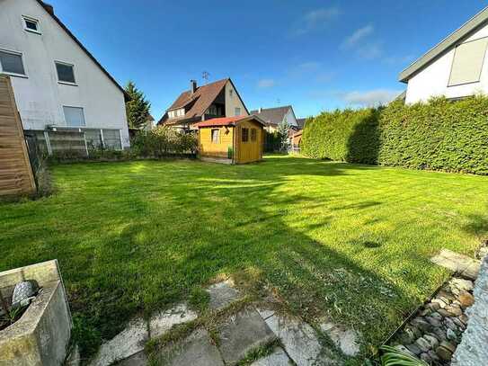 ***Ruhig gelegene Erdgeschosswohnung mit Terrasse, Gartenanteil und 2 Stellplätzen***