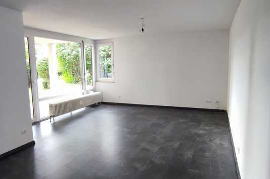 950 € - 67 m² - 2.5 Zi.