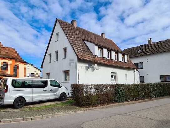 Großfamilien aufgepasst! Zweifamilienhaus mit 240 m² und 7 Zimmern + Ausbaureserven (Dach) in Bühl