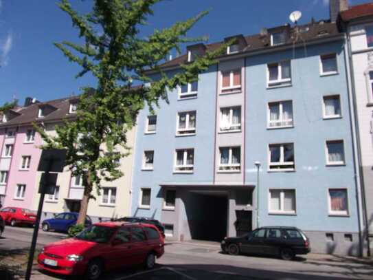 Dachgeschoss-Wohnung In Essen Altendorf