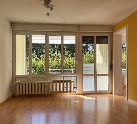 Lichtdurchflutete 2-Zimmerwohnung mit Balkon und Garten