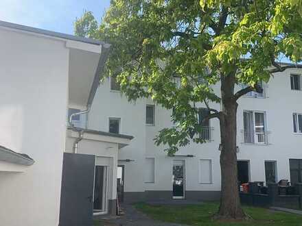 Erstbezug mit Einbauküche und Balkon: freundliche 1-Zimmer-Wohnung in Berlin