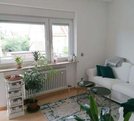 Schöne helle 2 Zi-Whg mit Südbalkon, EBK und Autoabstellplatz in Regensburg