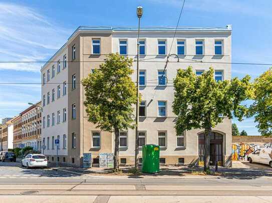 Vermietete 2-Zimmer-Altbauwohnung mit Balkon