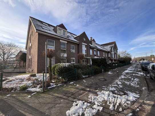 Helle 3-Zimmerwohnung mit Gäste-WC, TG-Stellplatz und Terrasse im Neusser-Stadionviertel