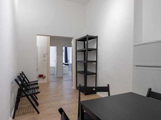 Spacious double bedroom in Kreuzberg