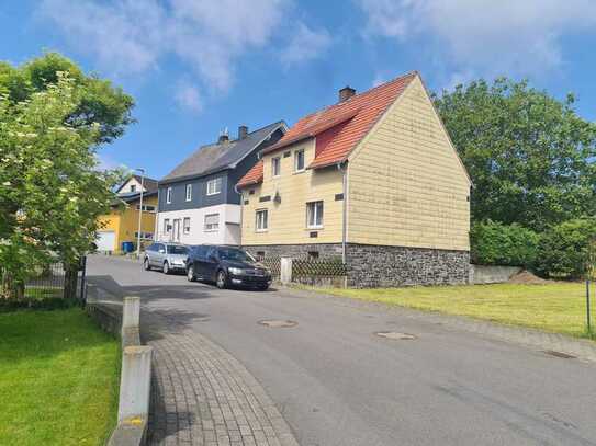 Ein- bis Zweifamilienhaus in beliebter Wohnlage von Mengerskirchen!