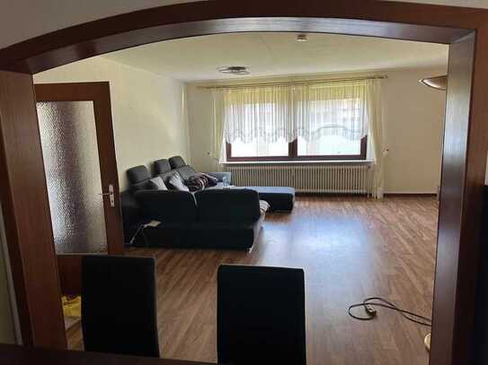 4/5-Zimmer-EG-Wohnung mit Einbauküche in Hamburg Rahlstedt