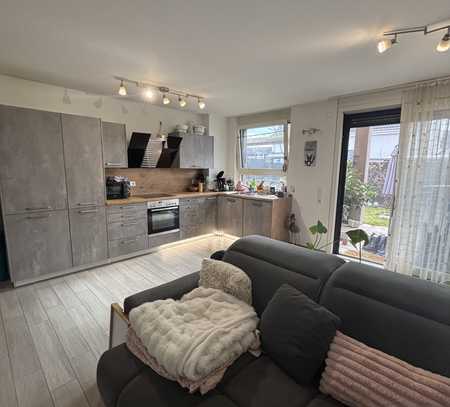 Neuwertige 2,5-Raum-Wohnung mit Terasse,Garten und Einbauküche in Allmersbach