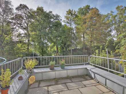Helle Wohnung mit Balkon und Terrasse