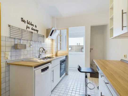 2er WG / 750€ +750€ /
Anfragen an: ckmk.apartment@outlook.de