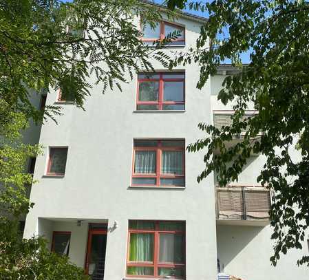 Ihr Investment in Wachwitz - 2-Raumwohnung - Südwestbalkon und Stellplatz - in Elbnähe