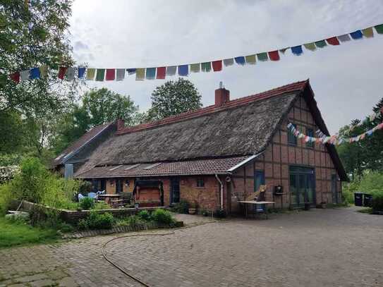 Resthof nahe Worpswede mit 2 ha Land, 2 Ferienwohnungen, Schwimmteich, Südlage, ohne Sanierungsstau