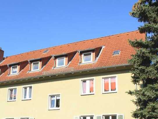 1600/71301/28 Schöne Zweizimmerwohnung im ersten Obergeschoß mit großem Balkon