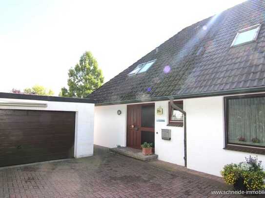 Ein Haus im Grünen! Familienfreundliche Doppelhaushälfte auf einem sonnigen Erbpachtgrundstück