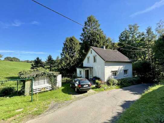 Haus in idyllischer Alleinlage, Sanierungsbedarf