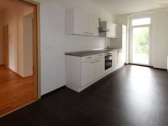 Schicke 2-Raum-Wohnung mit Einbauküche im Zentrum von Aue