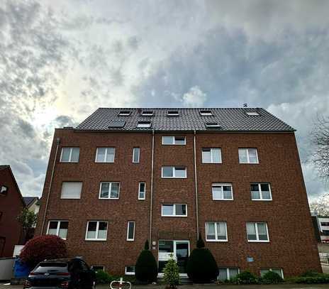 Geschmackvolle 2-Raum-Wohnung mit gehobener Innenausstattung mit Balkon in Frechen