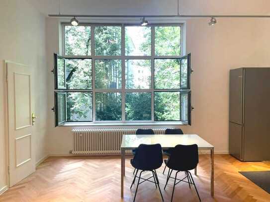 *** Fully furnished *** Hochwertig möblierte und sanierte 2-Zimmer Altbauwohnung am Josephsplatz