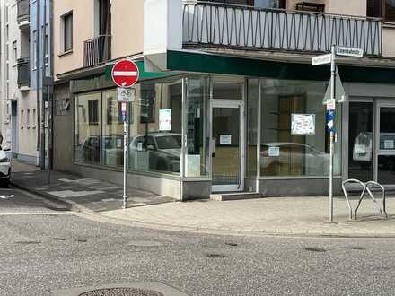 LADENGESCHÄFT IN ATTRAKTIVER LAGE!