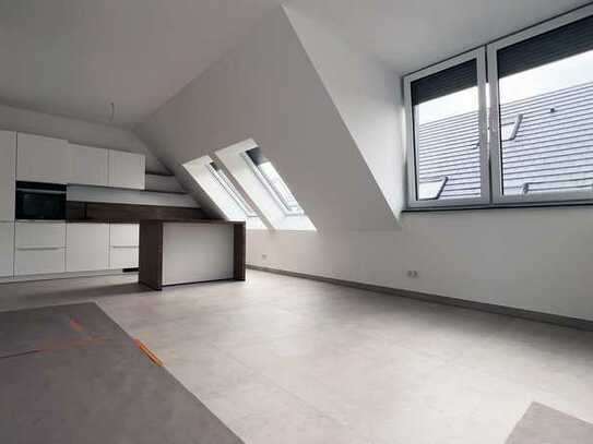 NEUBAU - Wunderschöne 2-Zimmer-Dachgeschosswohnung im Innenhof inkl. Einbauküche