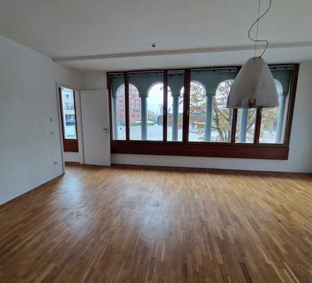 Schöne 2-Zimmer Wohnung im Florentinischen Viertel am Mainufer mit Mainblick